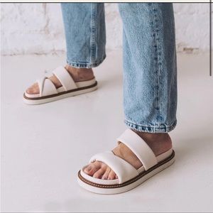 Feners Le Twist Sandals - Off White